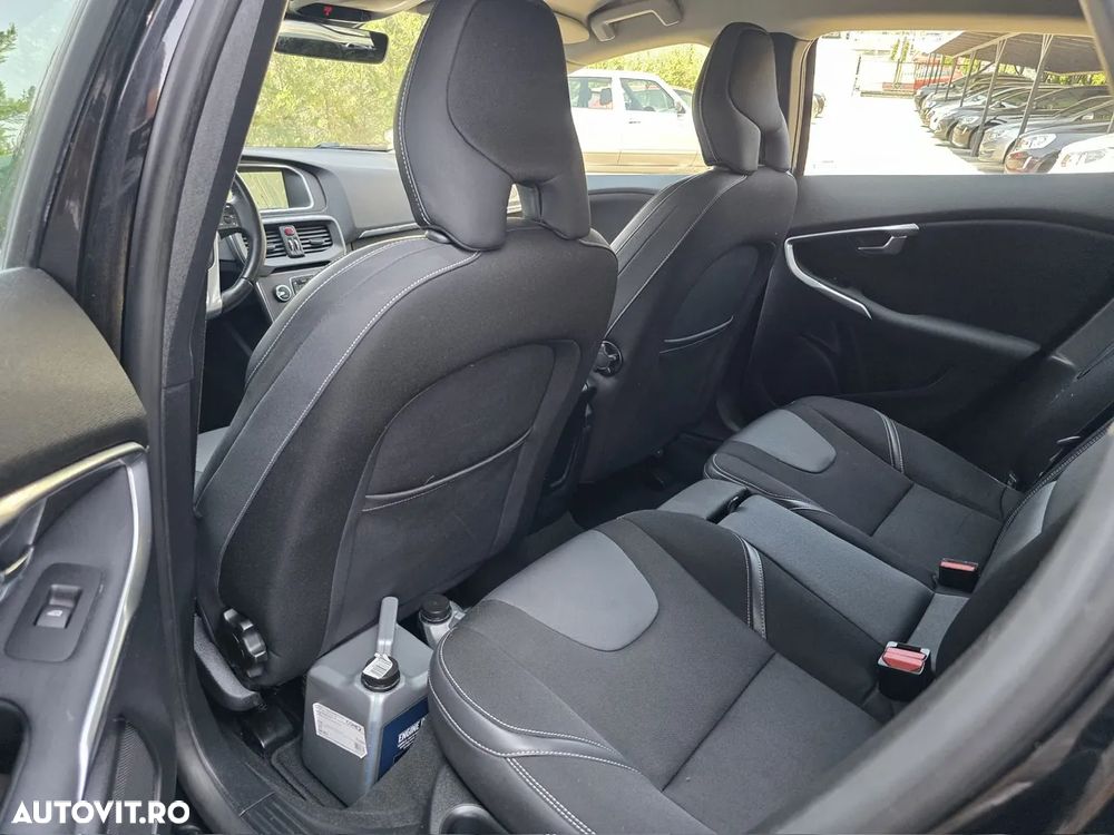 Volvo V40 D2 DRIVe Momentum - 12