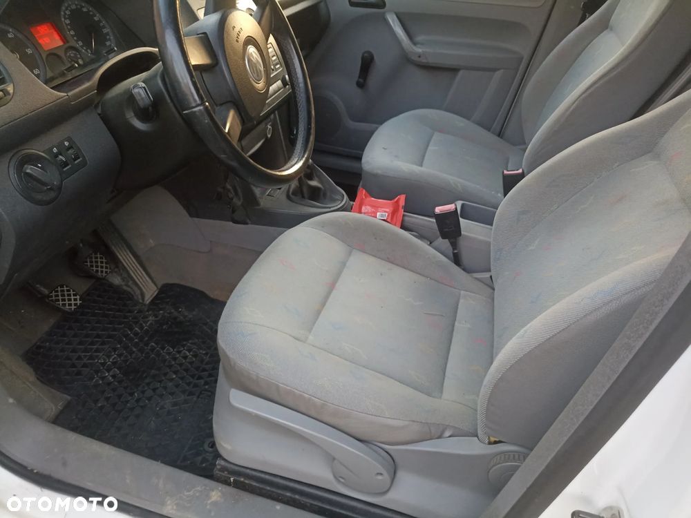 Volkswagen CADDY - 9