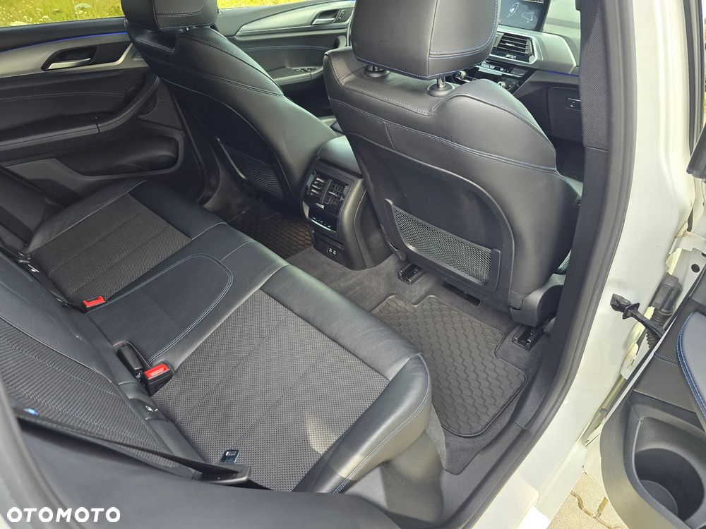 BMW X3 - 22
