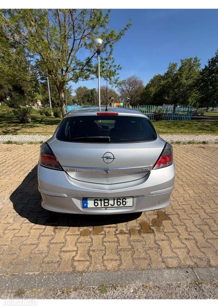 Opel Astra GTC 1.7 CDTI - 4