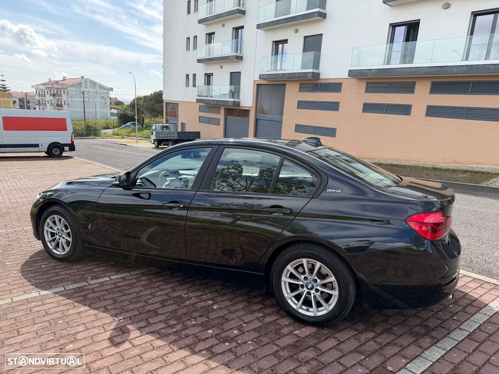 BMW 330 e iPerformance Line Luxury - 11