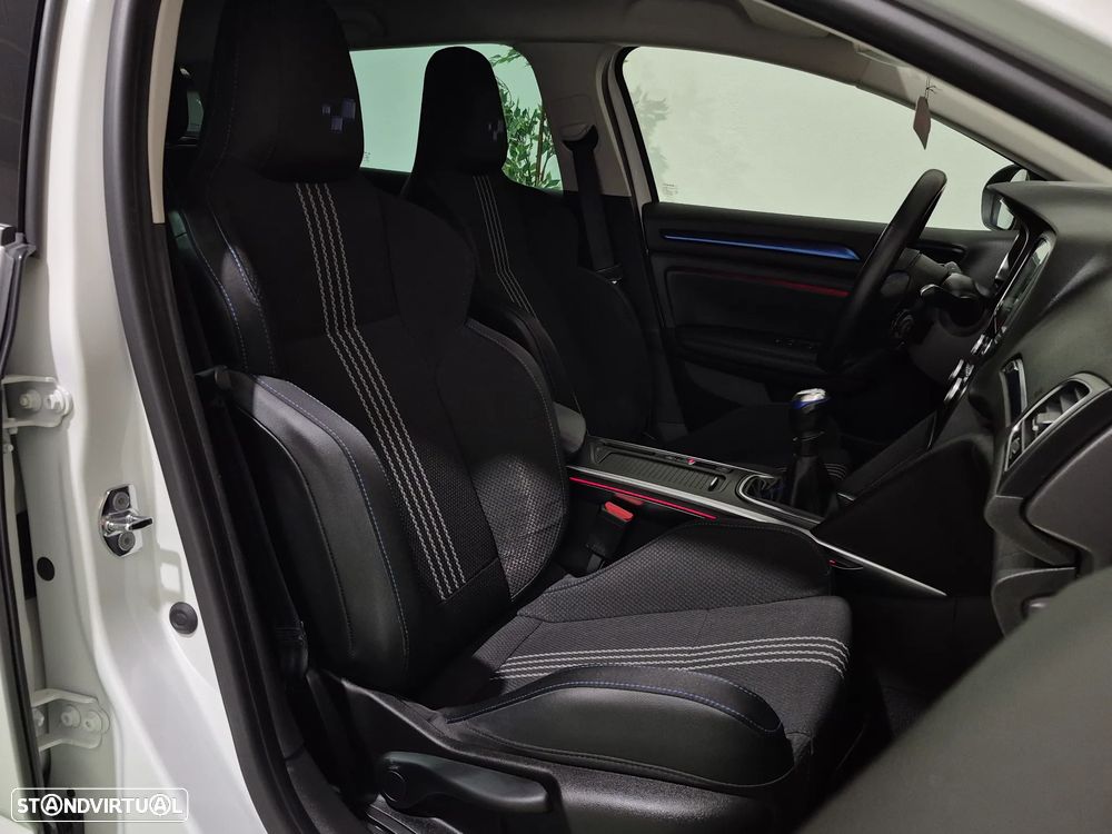 Renault Mégane Sport Tourer 1.5 dCi GT Line J18 - 35