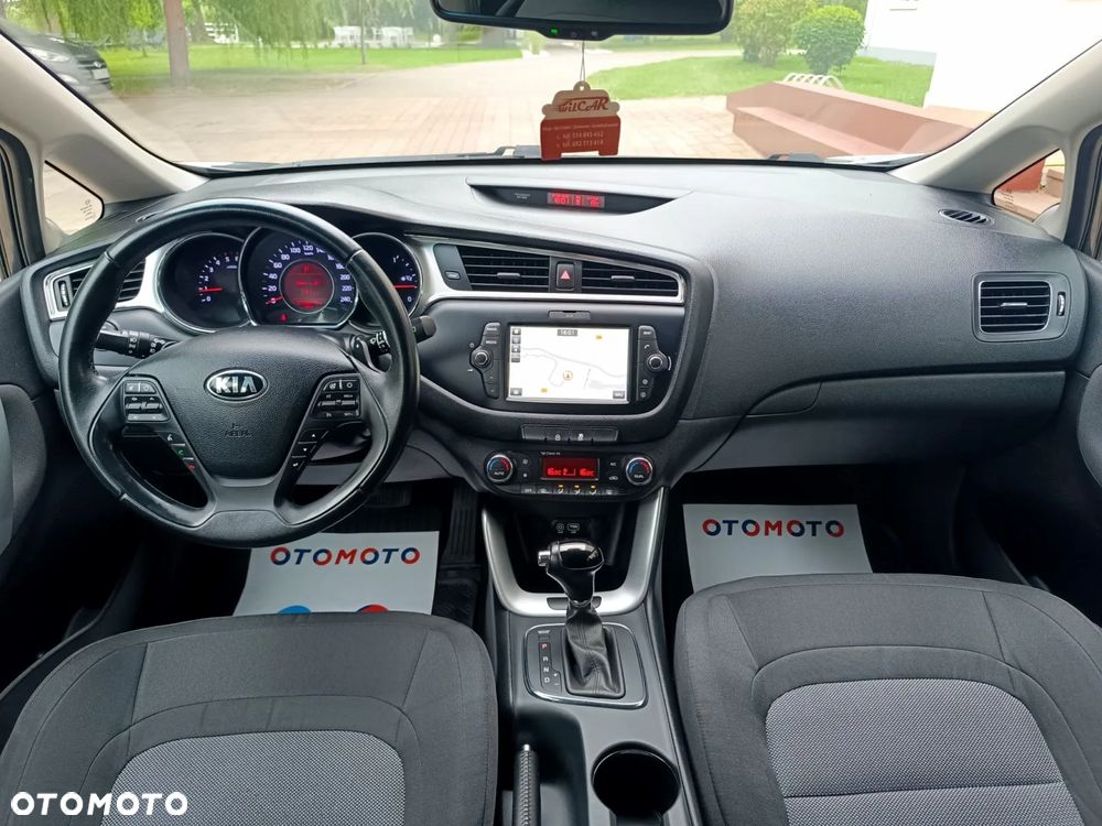 Kia Ceed 1.6 CRDi 136 DCT ISG Platinum Edition - 27