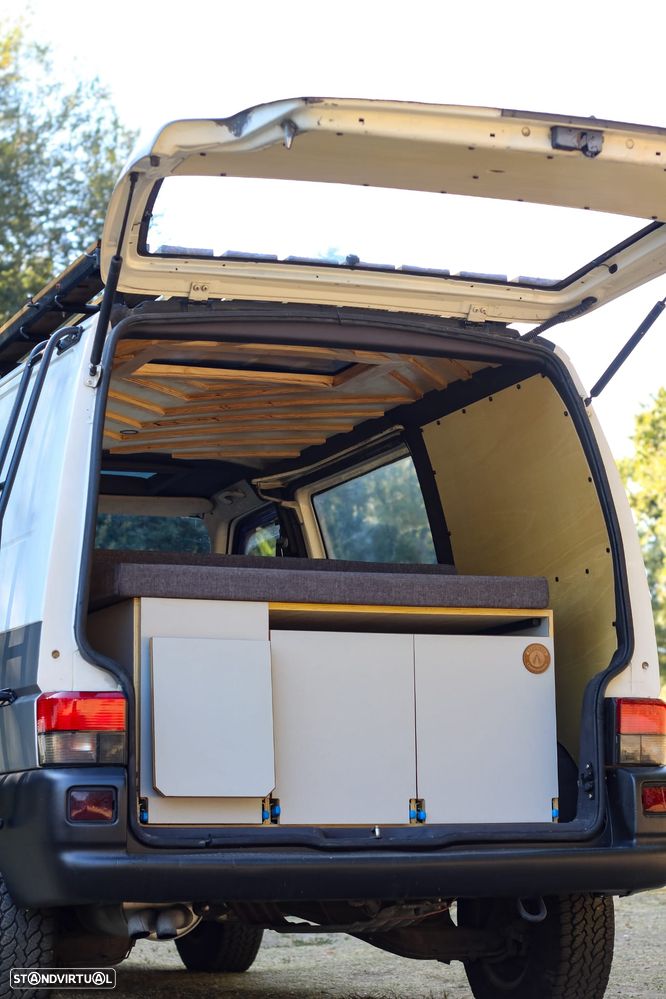 VW Transporter - 18