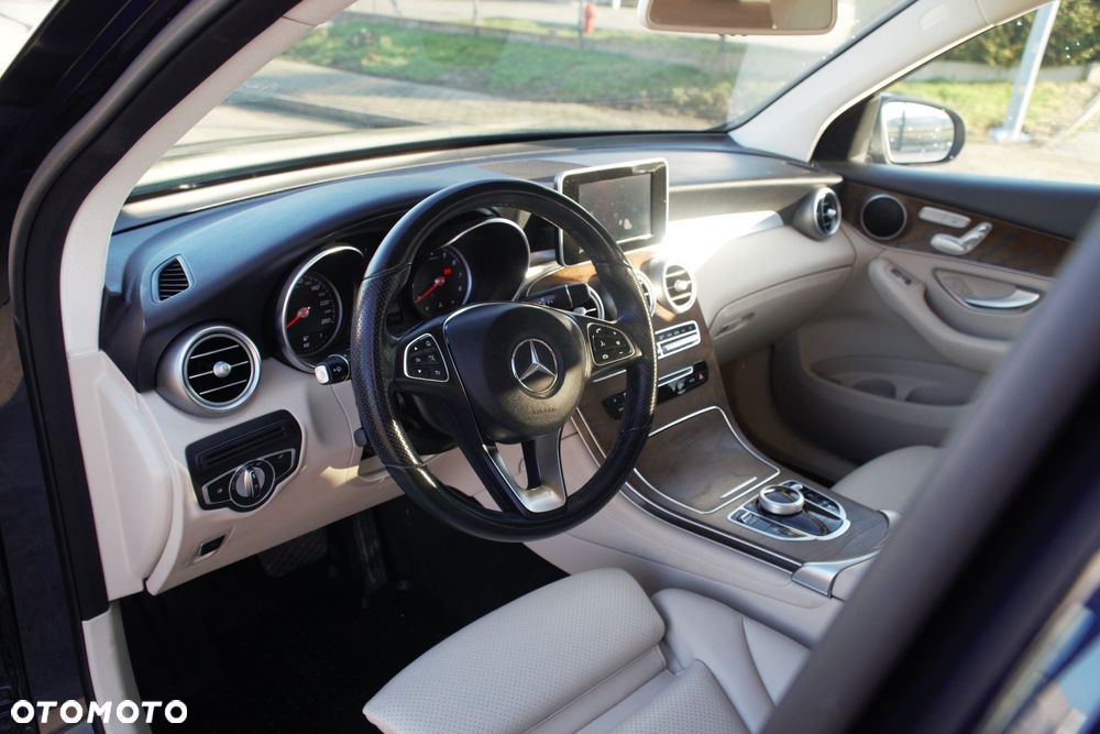Mercedes-Benz GLC 300 4-Matic - 22