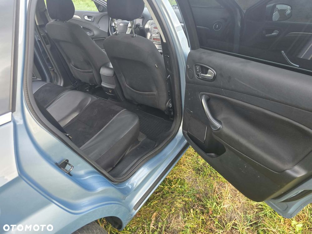 Ford Mondeo 2.0 TDCi Titanium - 14