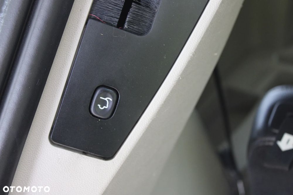 Chrysler Town & Country 3.6 Touring - 35