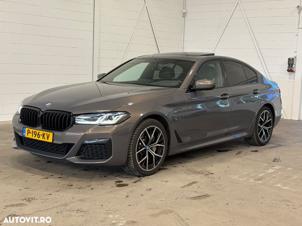 BMW Seria 5 530e Aut. M Sport Edition - 2