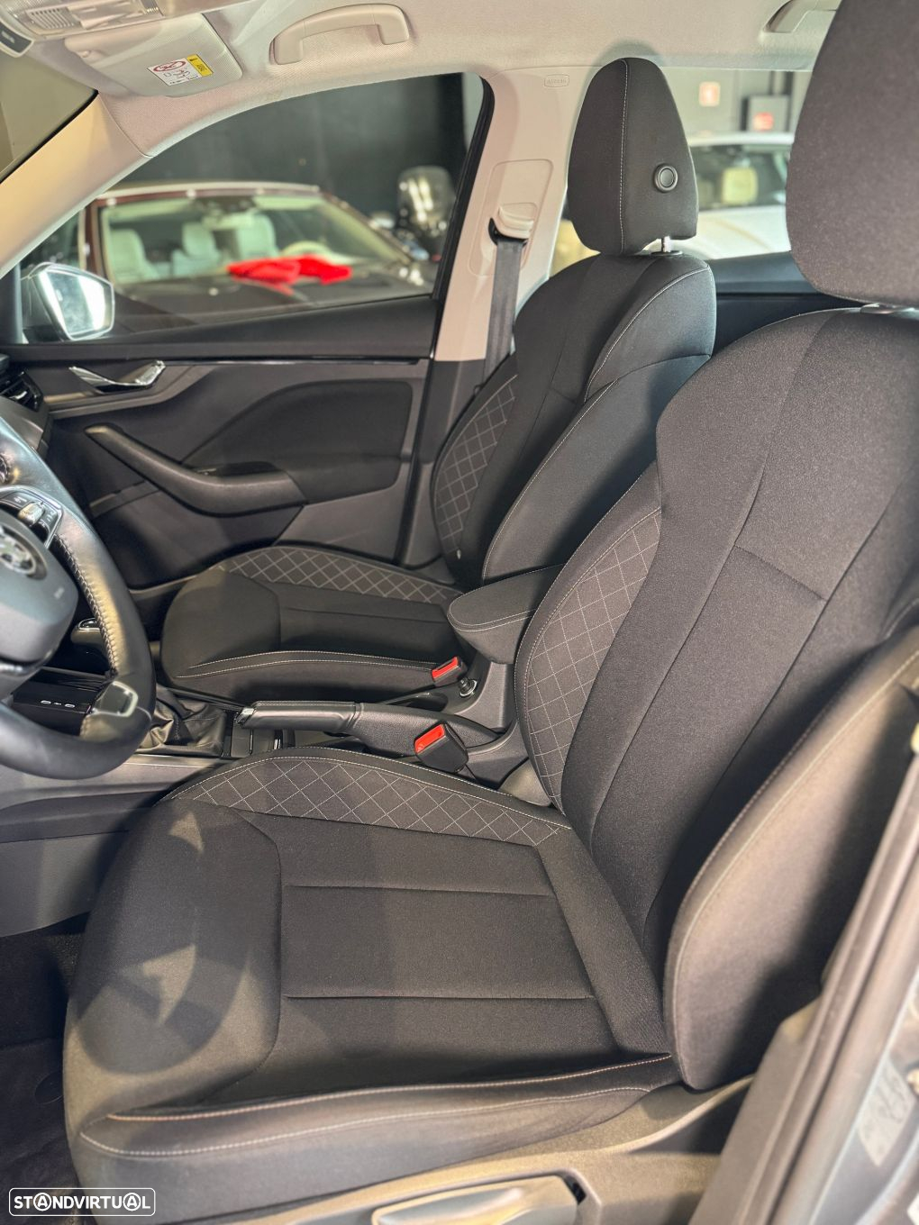 Skoda Kamiq 1.0 TSI DSG - 37