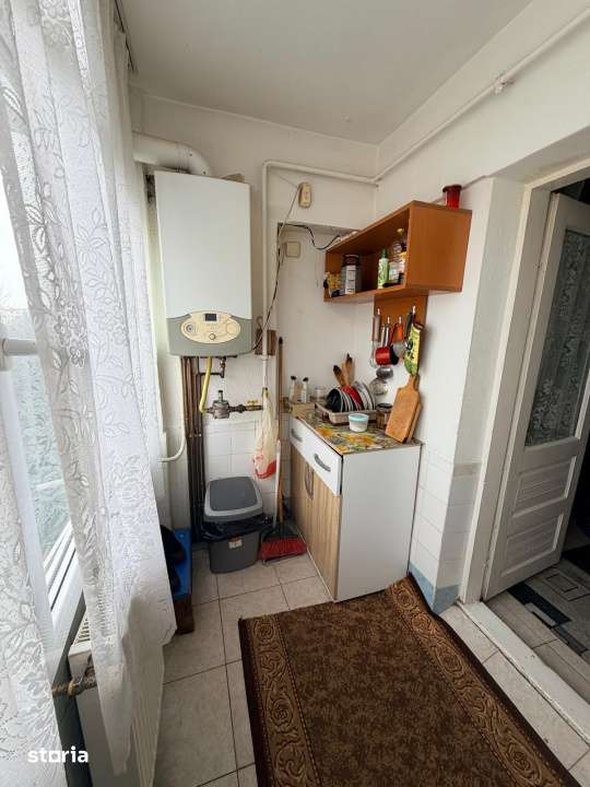 Apartament 3 camere, 68 mp, zona Consul — fotografia 3