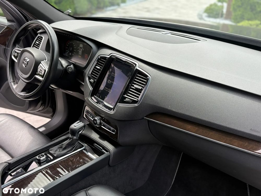 Volvo XC 90 D5 AWD Inscription - 4