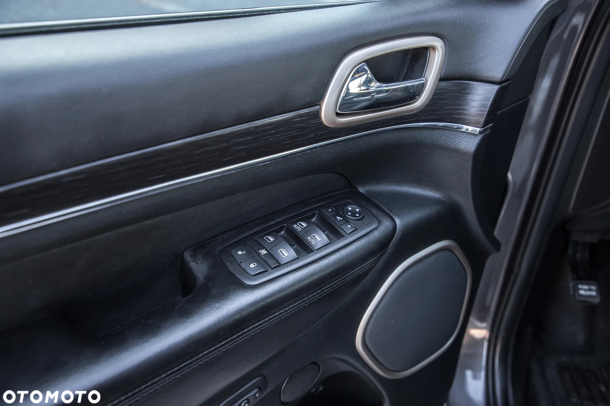 Jeep Grand Cherokee 3.0 CRD Summit - 13