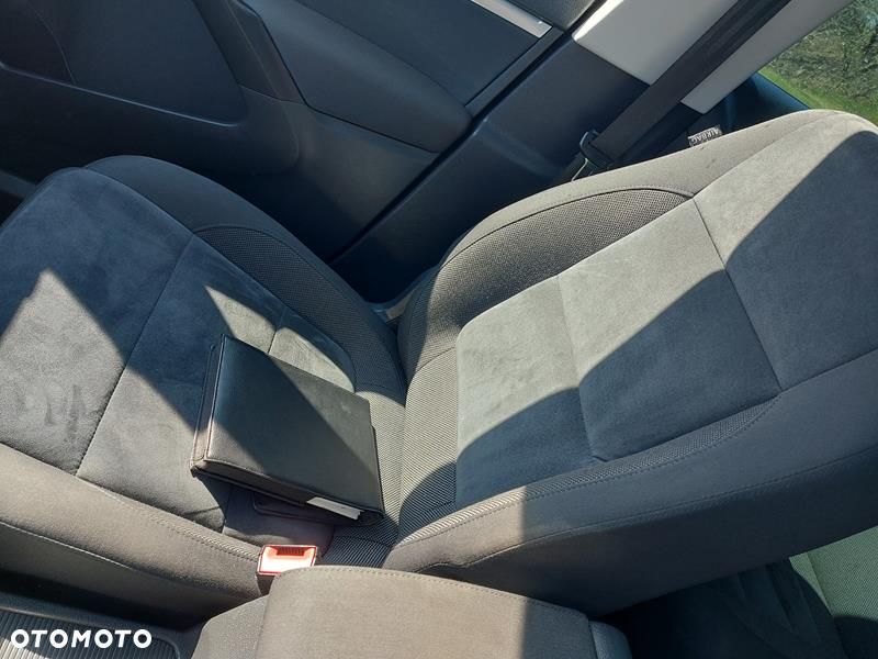 Volkswagen Tiguan 2.0 TDI DPF 4Motion BlueMotion Technology DSG Sport & Style - 6