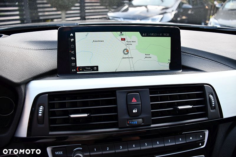 BMW Seria 3 320d xDrive Edition Luxury Line Purity - 15