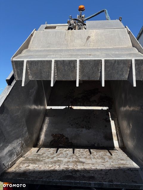 Nissan NT400 Cabstar 3,5t - 9