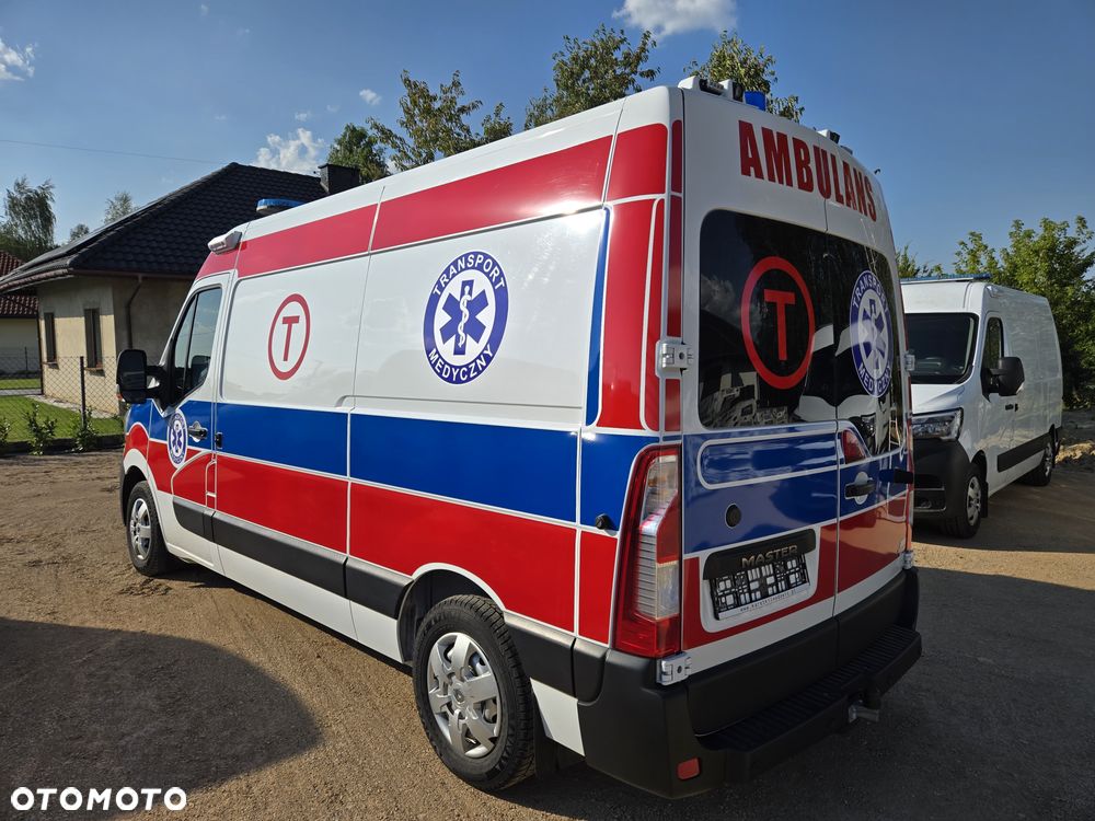 Renault Master Ambulans karetka - 23