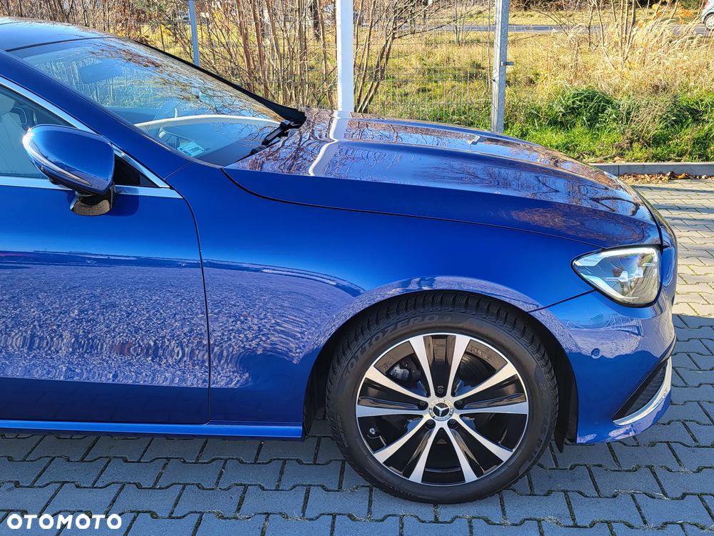 Mercedes-Benz Klasa E 200 4Matic 9G-TRONIC Avantgarde - 33