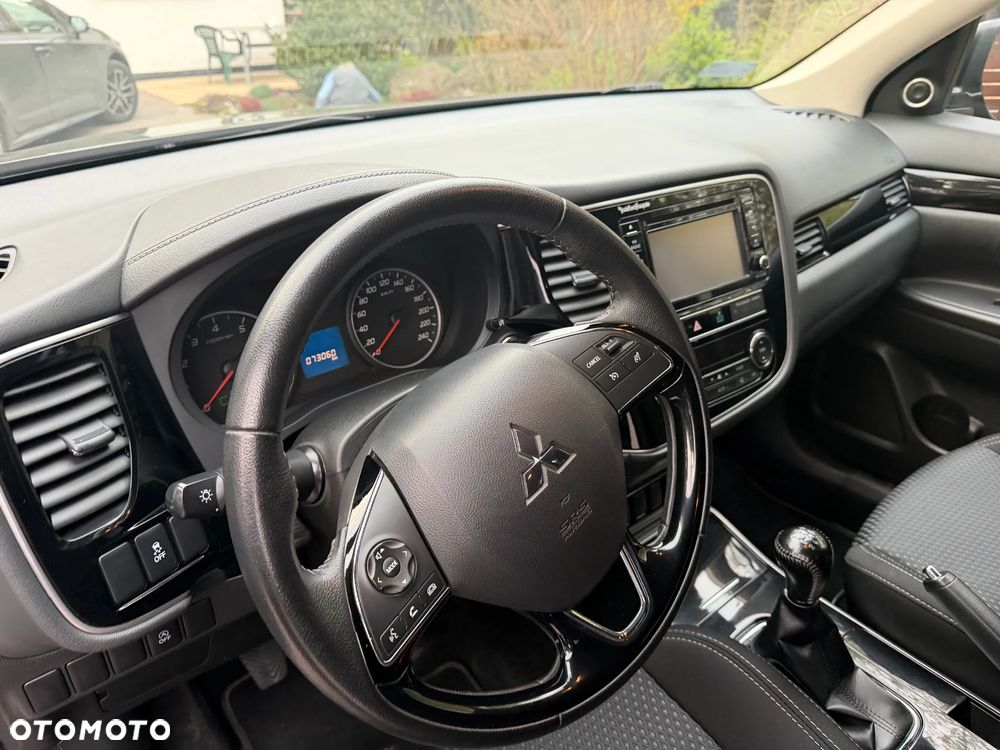 Mitsubishi Outlander 2.0 City Style 2WD - 9