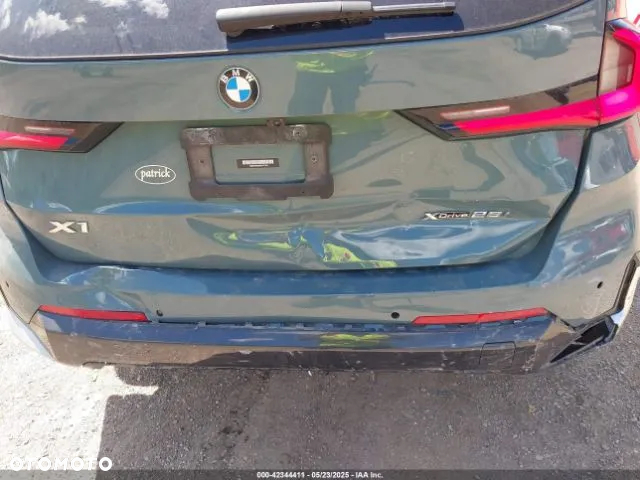 BMW X1 xDrive25i Advantage - 6