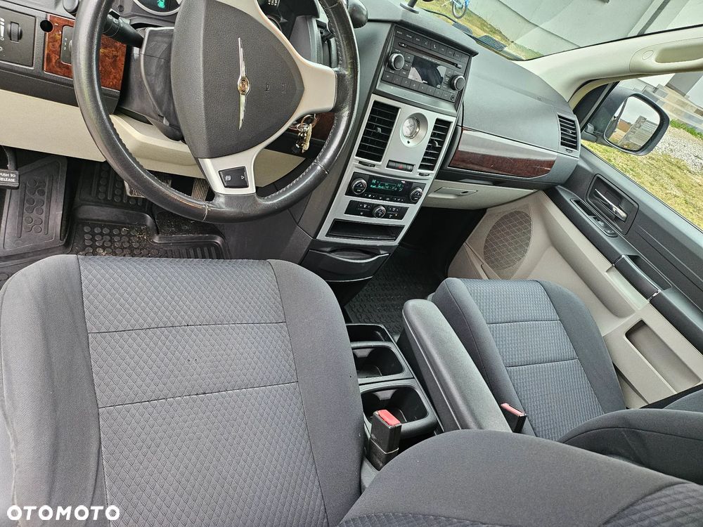 Chrysler Grand Voyager 2.8 CRD LX - 10