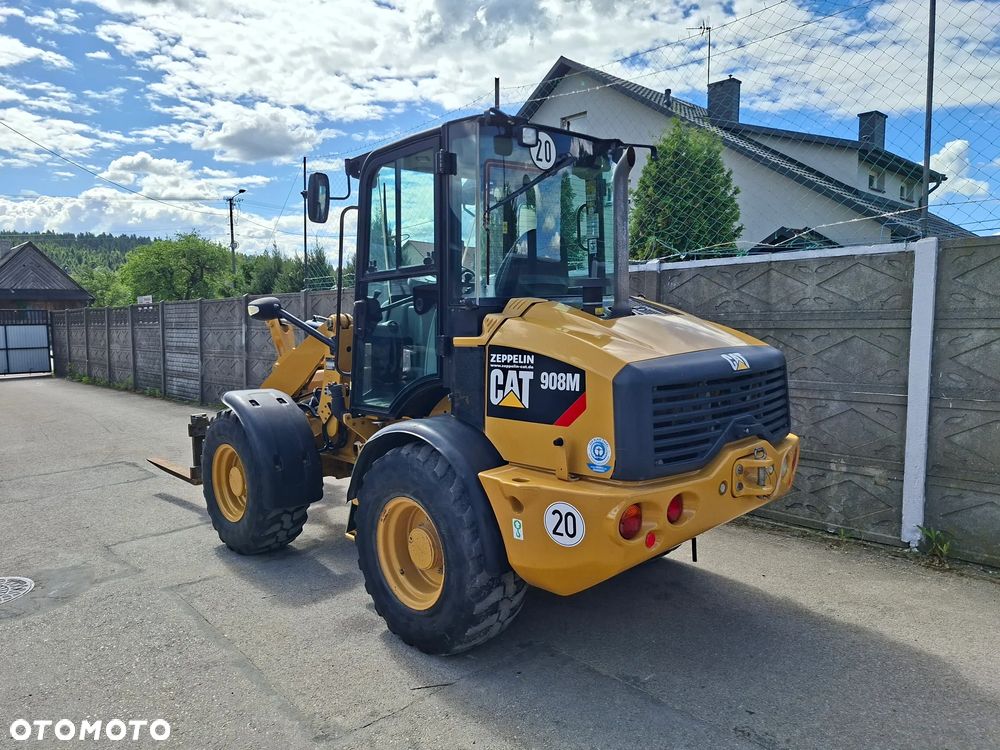 Caterpillar CAT 908 M - 4