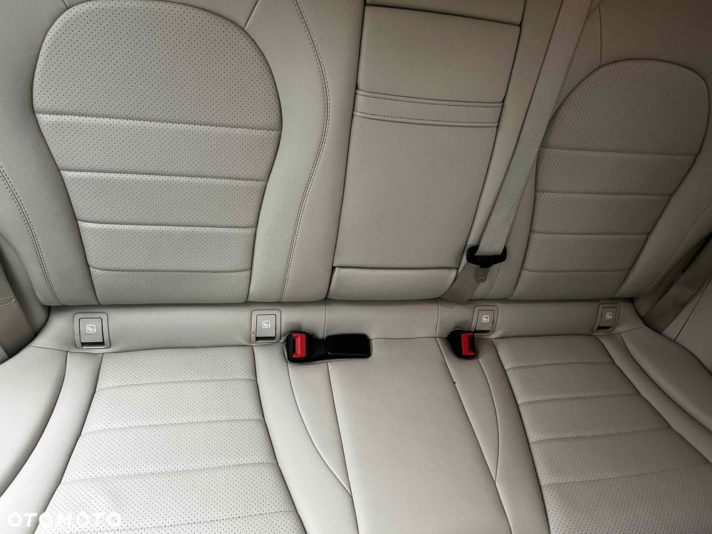 Mercedes-Benz GLC 220 d 4-Matic - 11