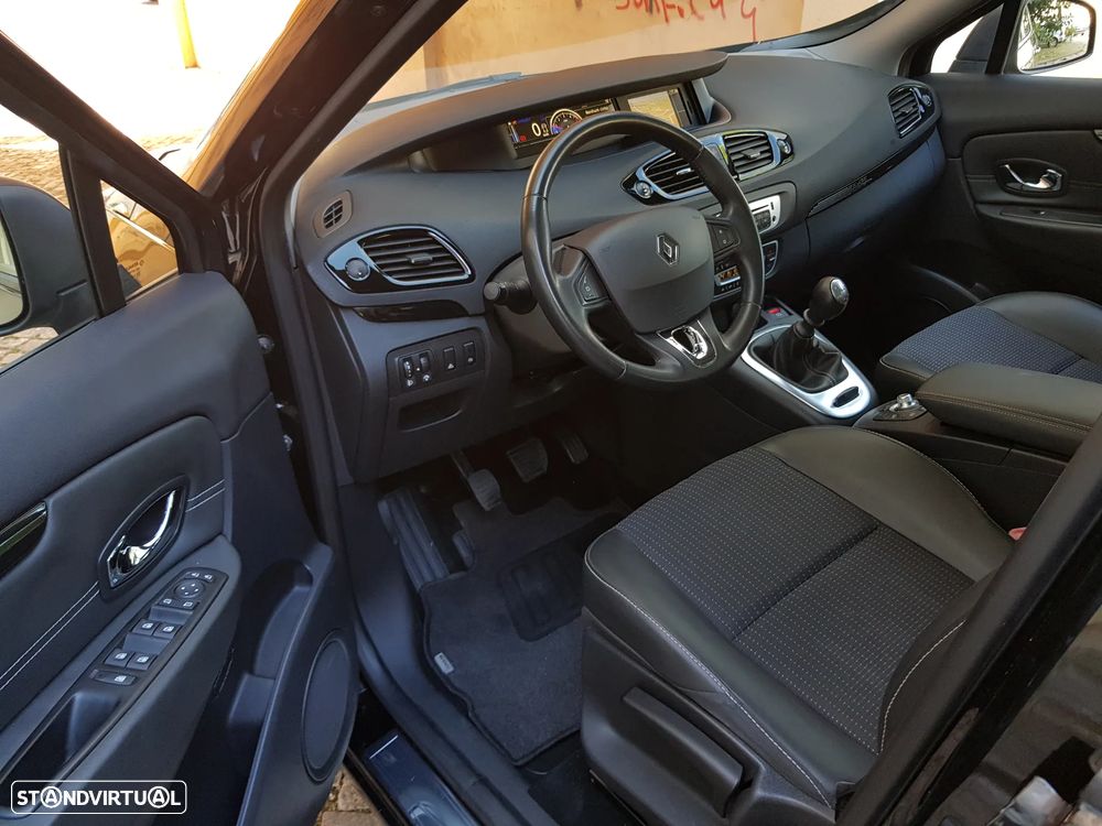 Renault Scénic 1.5 dCi Exclusive SS - 13