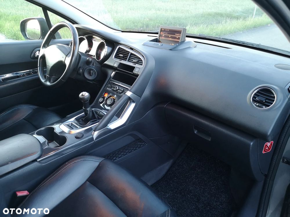 Peugeot 3008 1.6 Premium - 32