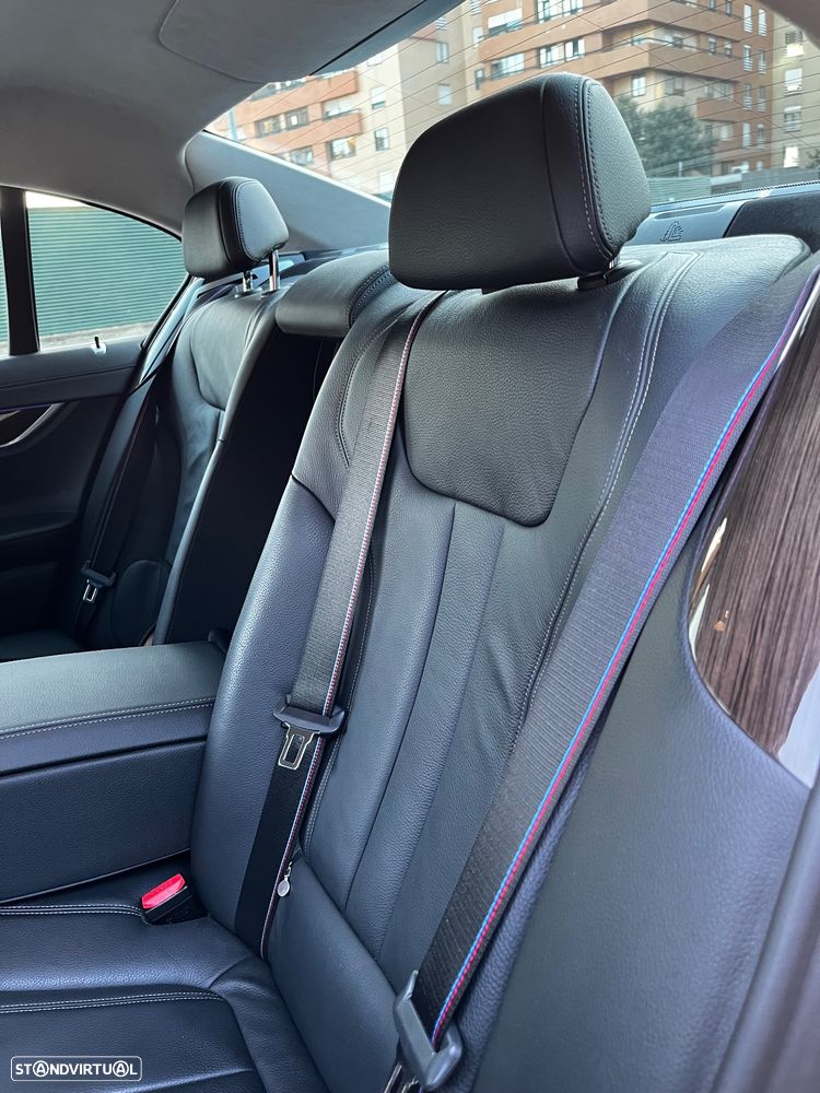 BMW 730 d Pack M - 22