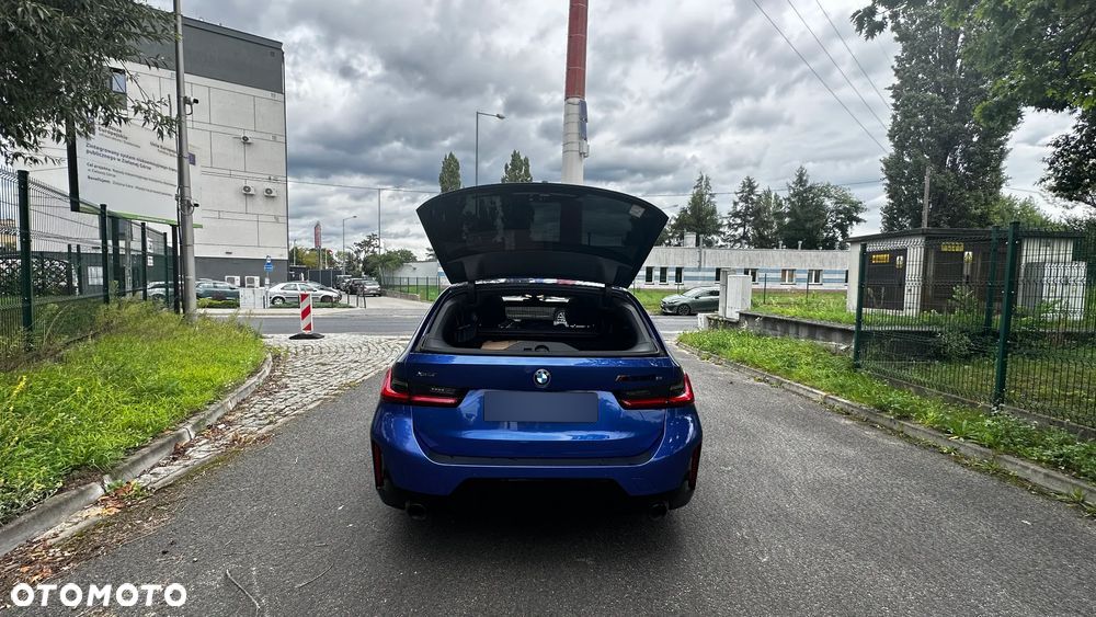 BMW Seria 3 330e xDrive - 5