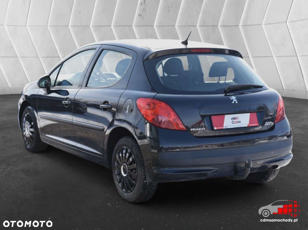 Peugeot 207 - 8