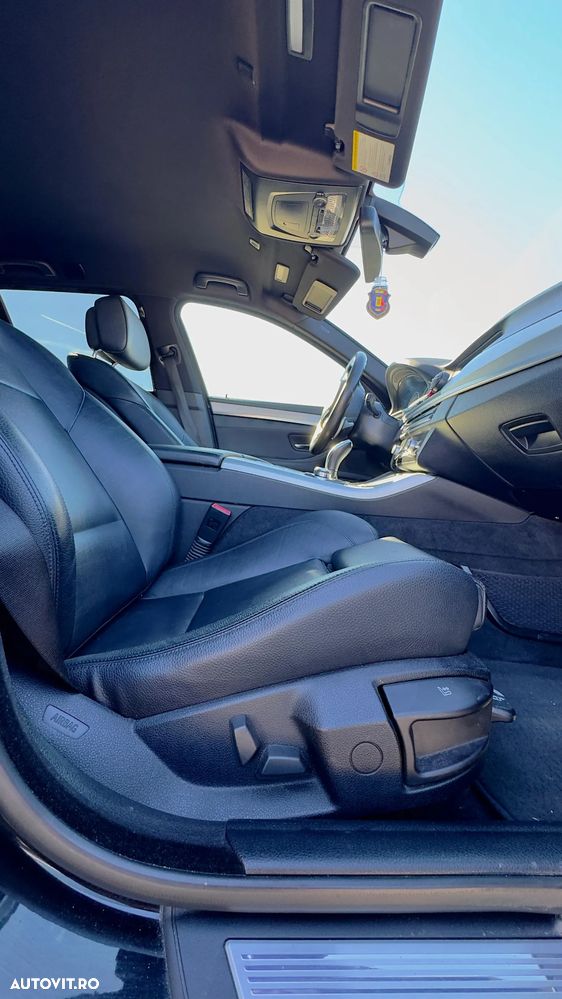 BMW Seria 5 520d - 23