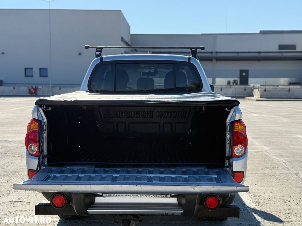 Mitsubishi L200 - 9