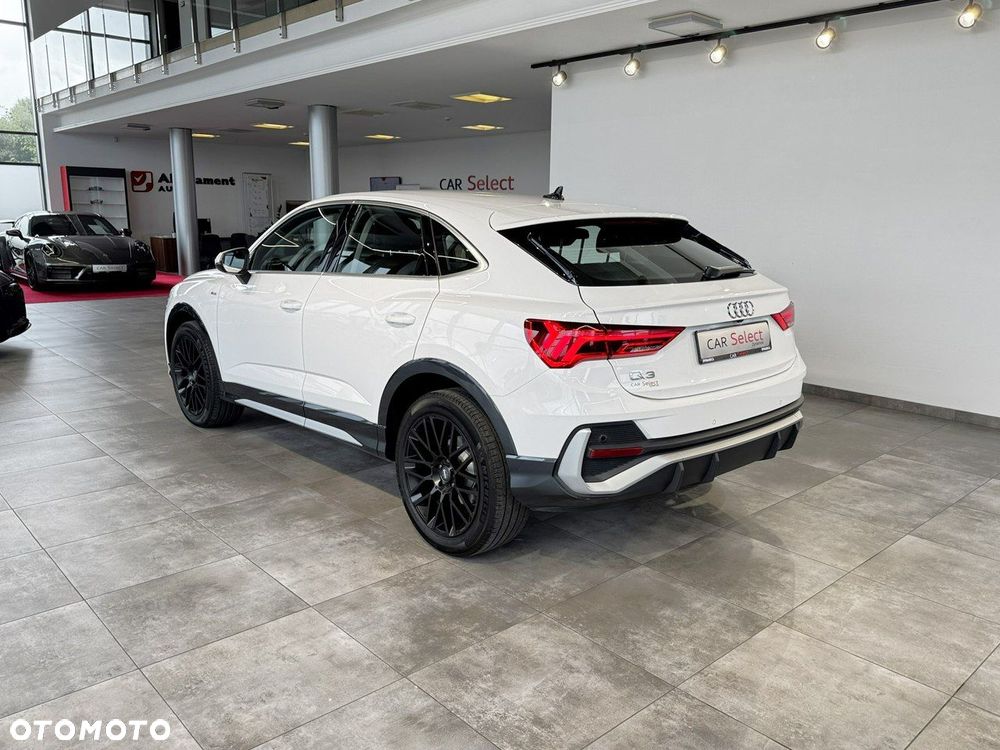Audi Q3 Sportback - 7