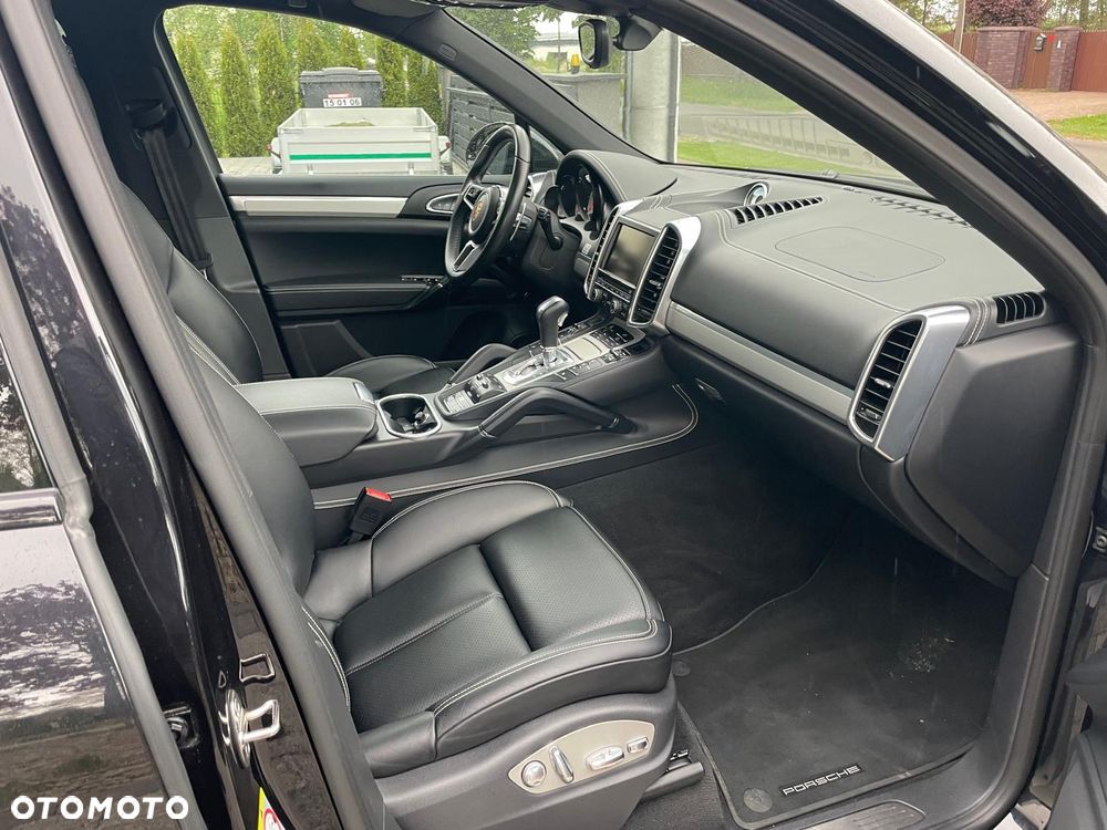 Porsche Cayenne Diesel Platinum Edition - 6