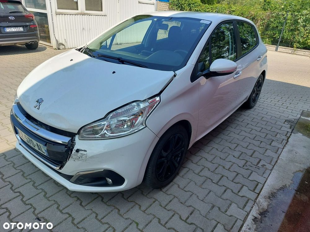 Peugeot 208 - 2