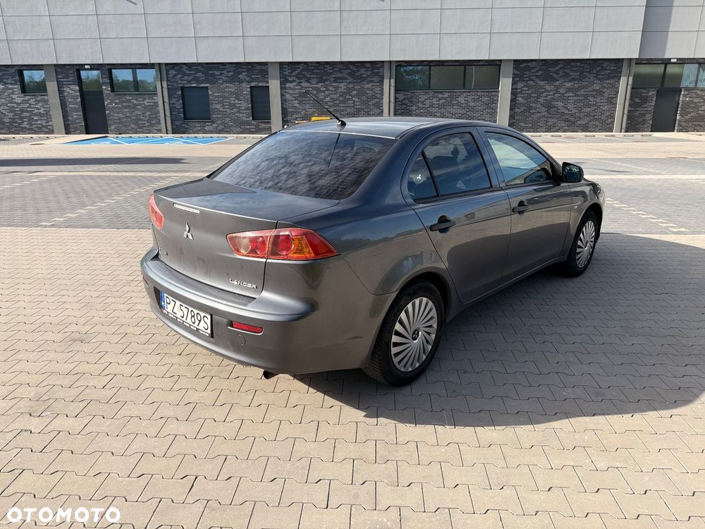 Mitsubishi Lancer 1.5 Inform - 6