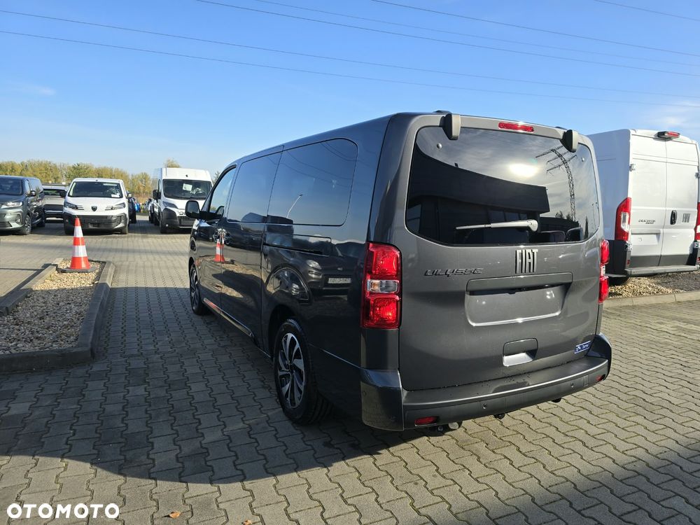 Fiat Ulysse 2.2 Business EAT8 - 8