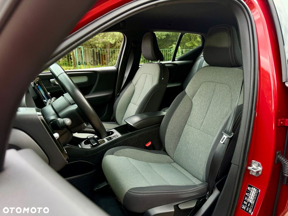 Volvo XC 40 T5 Plug-In Hybrid Momentum Pro - 13