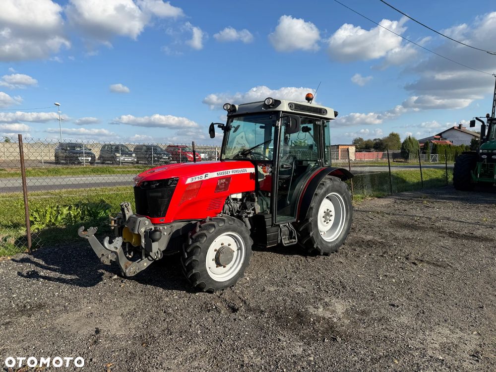 Massey Ferguson F 3710 - 4