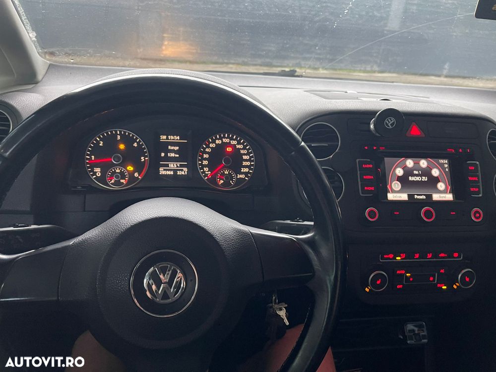 Volkswagen Golf 1.6 TDI DPF Comfortline - 3