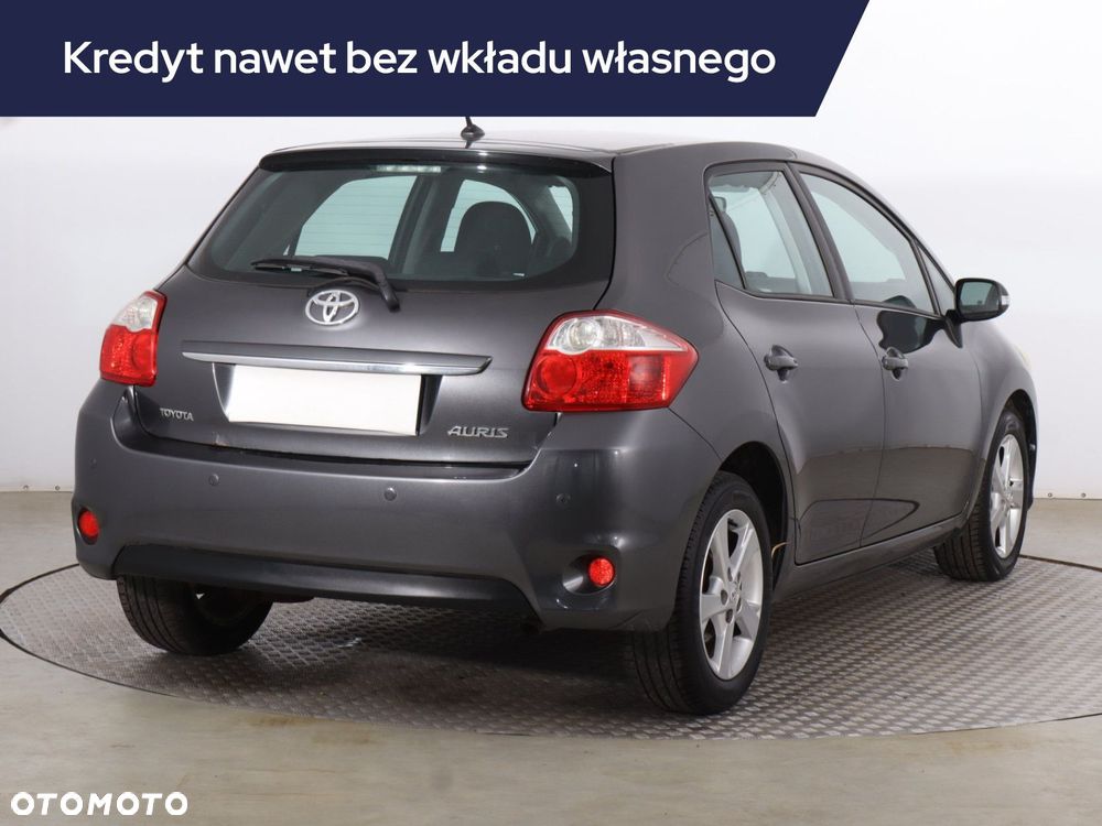 Toyota Auris - 7