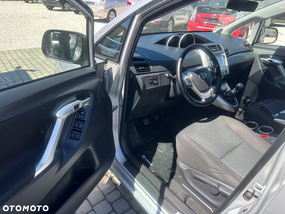 Toyota Verso 1.8 Executive - 7