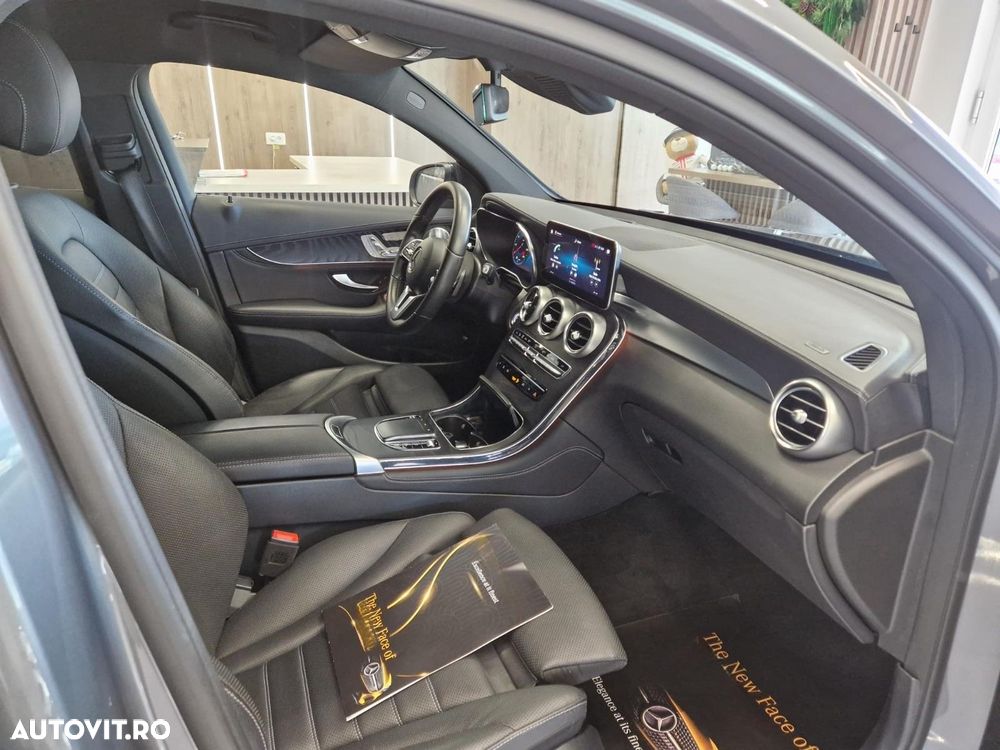 Mercedes-Benz GLC Coupe 300 de 4Matic 9G-TRONIC - 11