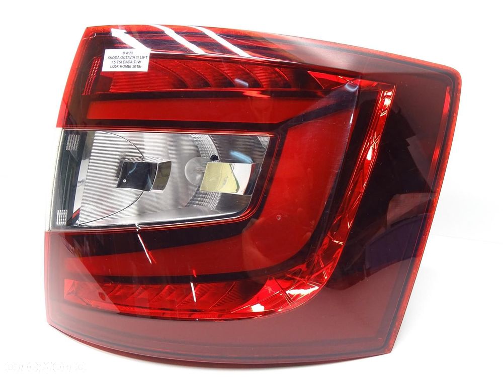 LAMPA PRAWY TYŁ W BŁOTNIK 5E9945208A SKODA OCTAVIA III LIFT KOMBI LED - 2