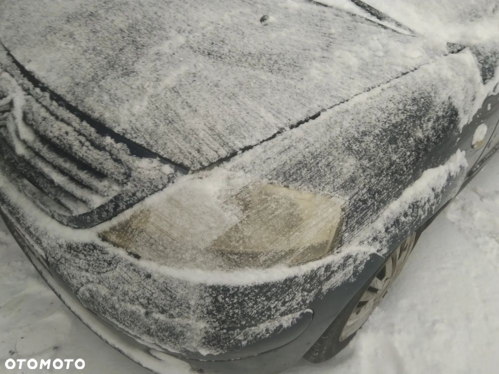 Citroen C3 lampa przednia lewa