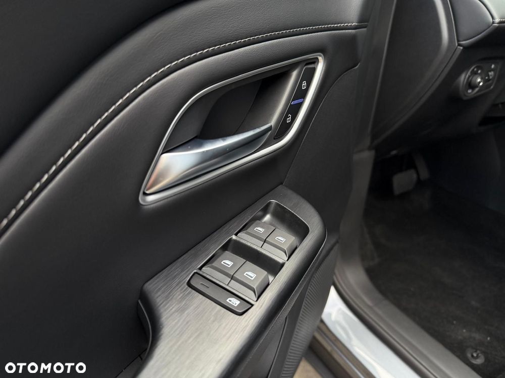 MG ZS 1.5 HEV+ Exclusive - 14