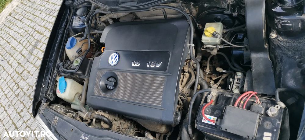 Volkswagen Golf - 11
