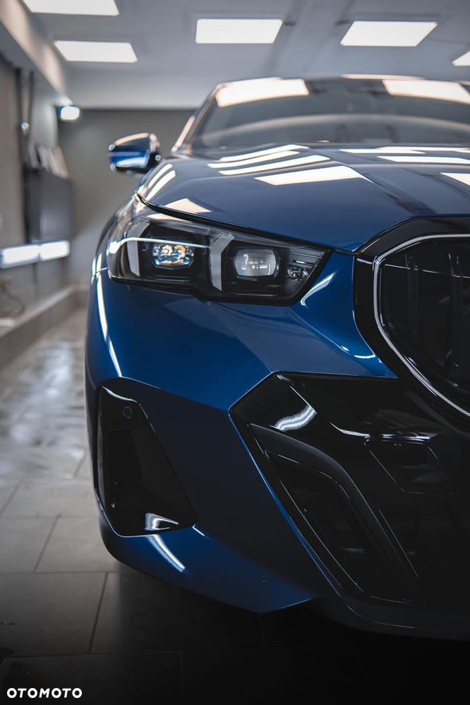 BMW Seria 5 550e xDrive PHEV M Sport - 10