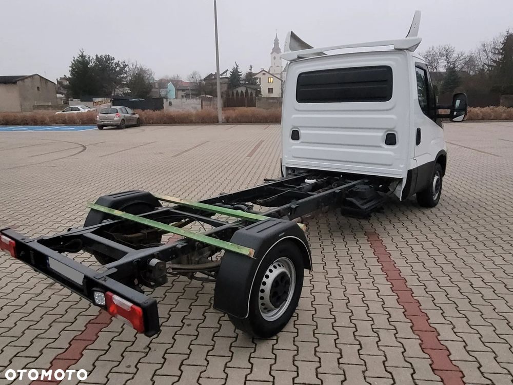 Iveco Daily 35S180 - 12